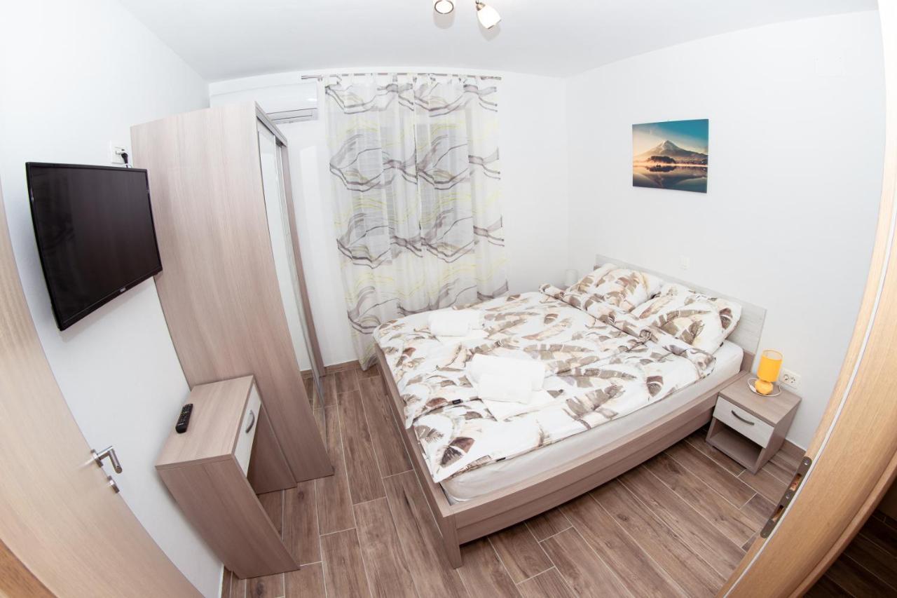 Apartmani Mijo, Biograd Na Moru Dış mekan fotoğraf