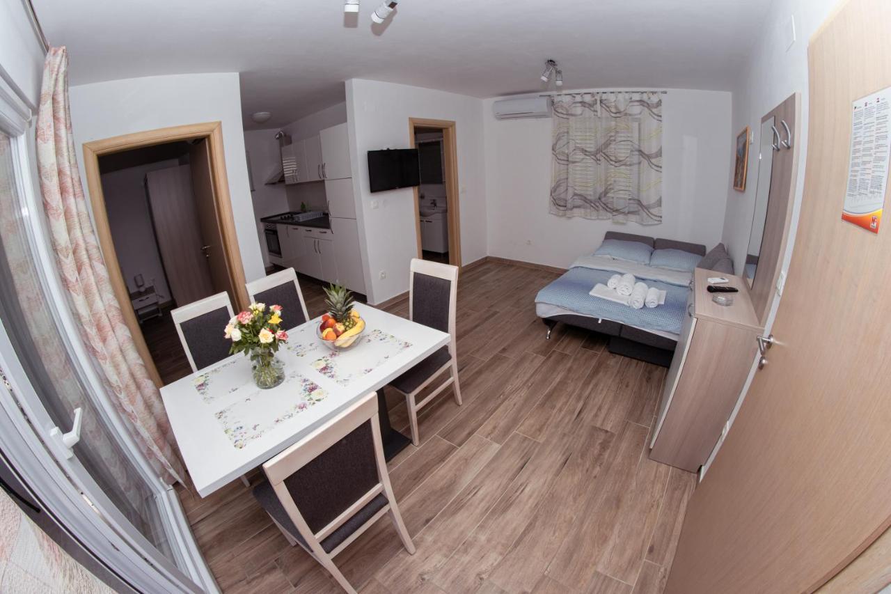 Apartmani Mijo, Biograd Na Moru Dış mekan fotoğraf