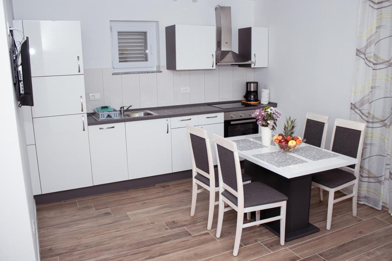 Apartmani Mijo, Biograd Na Moru Dış mekan fotoğraf
