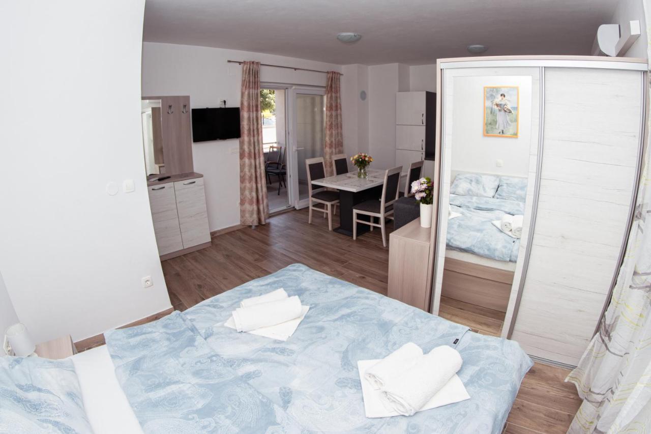 Apartmani Mijo, Biograd Na Moru Dış mekan fotoğraf