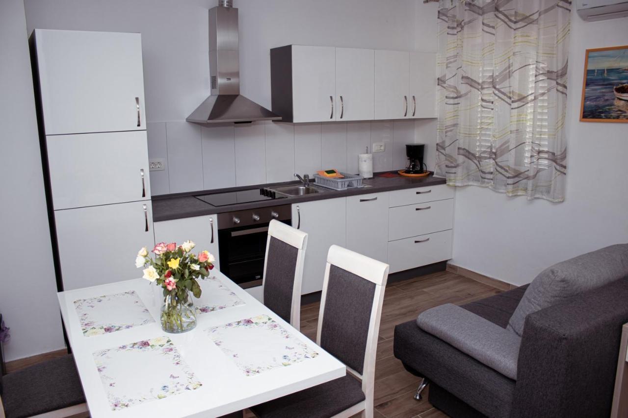 Apartmani Mijo, Biograd Na Moru Dış mekan fotoğraf