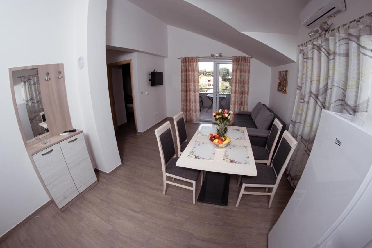 Apartmani Mijo, Biograd Na Moru Dış mekan fotoğraf