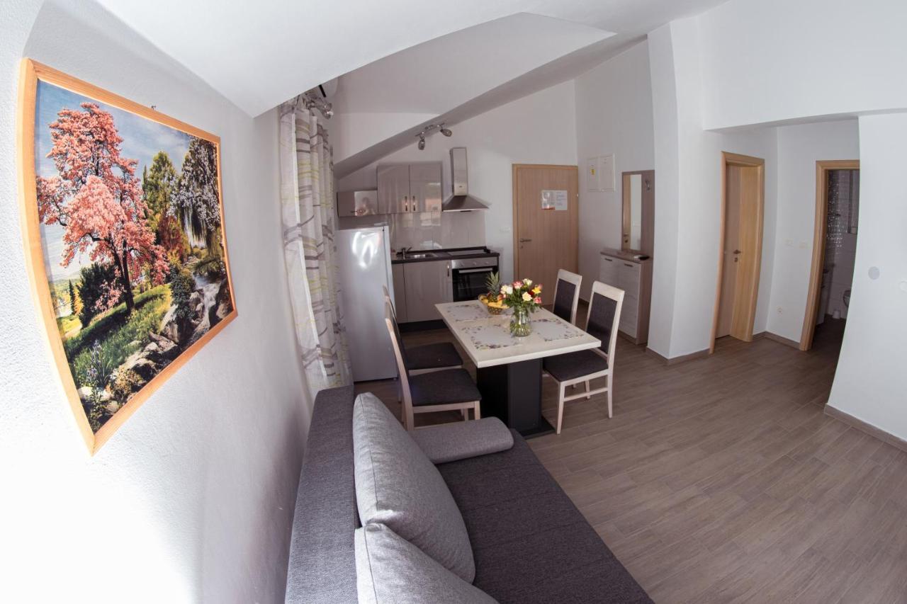 Apartmani Mijo, Biograd Na Moru Dış mekan fotoğraf