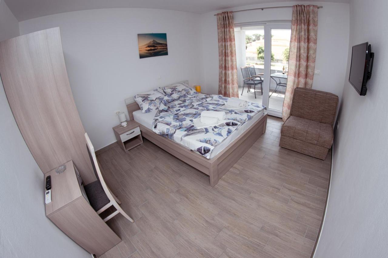Apartmani Mijo, Biograd Na Moru Dış mekan fotoğraf