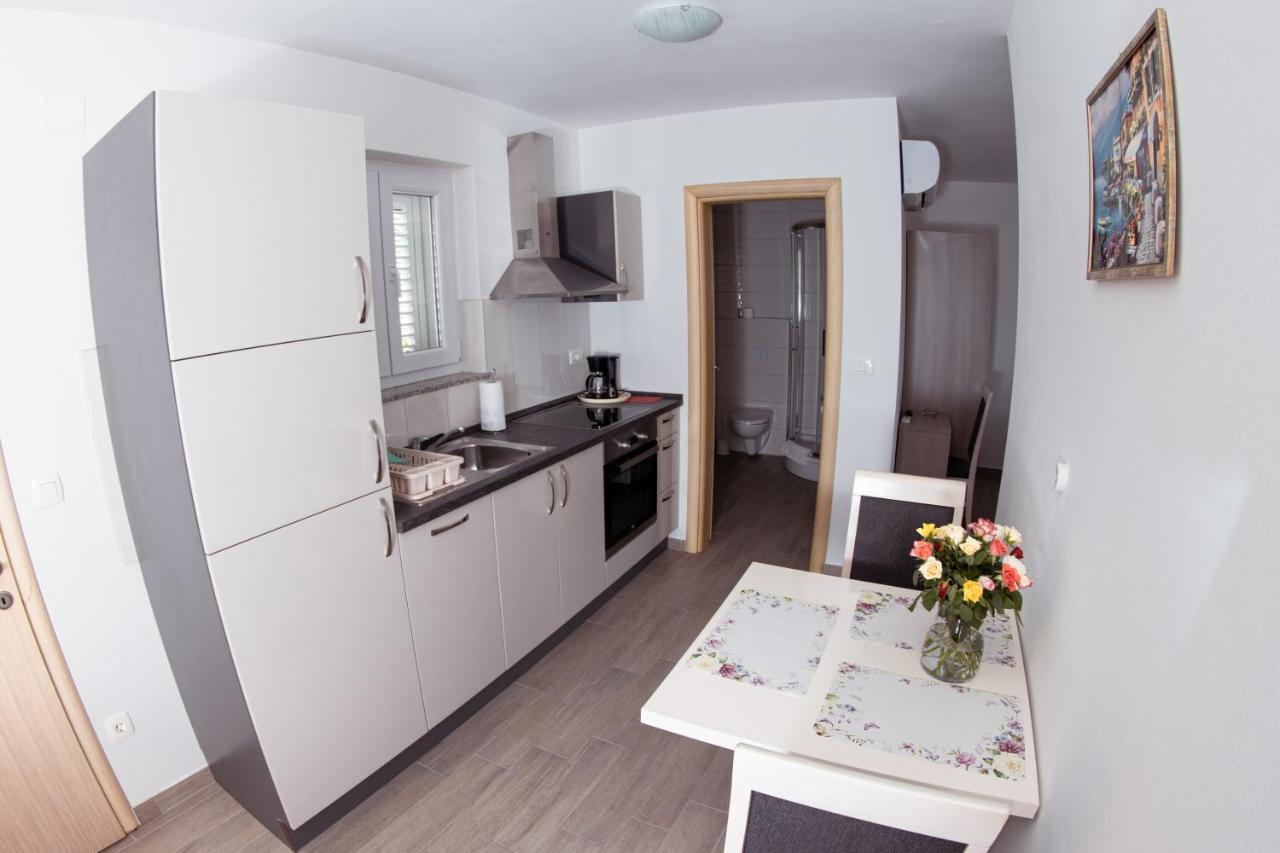 Apartmani Mijo, Biograd Na Moru Dış mekan fotoğraf