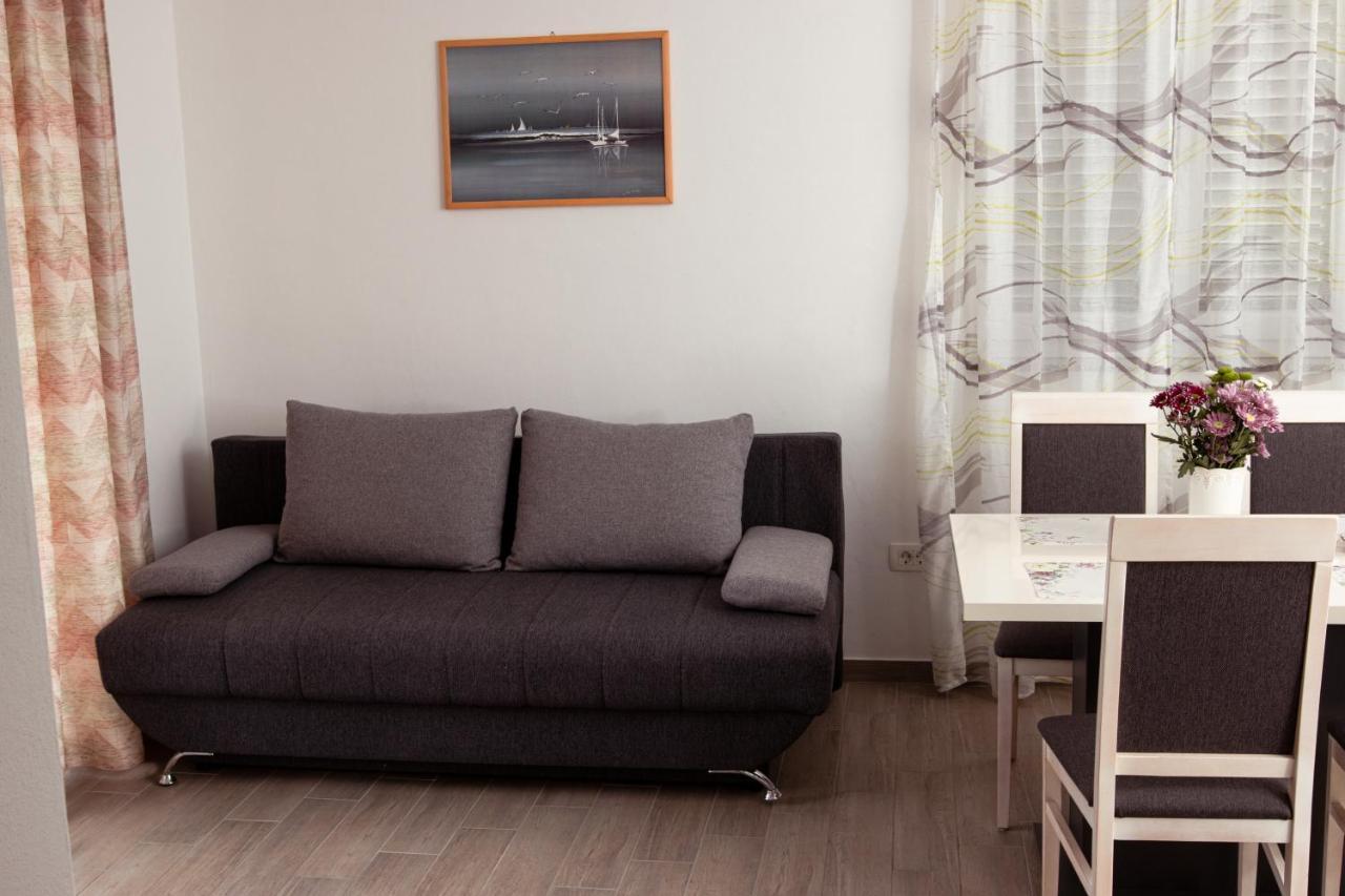 Apartmani Mijo, Biograd Na Moru Dış mekan fotoğraf