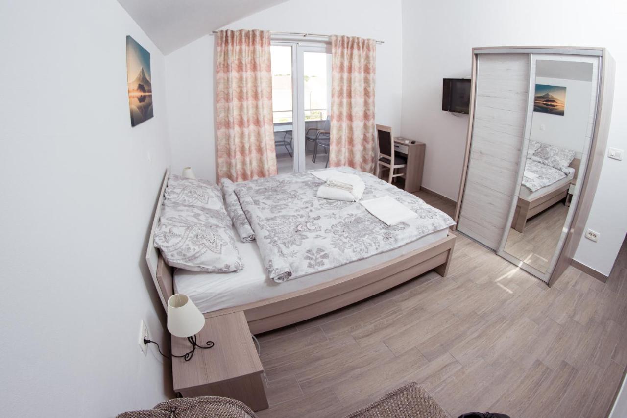 Apartmani Mijo, Biograd Na Moru Dış mekan fotoğraf